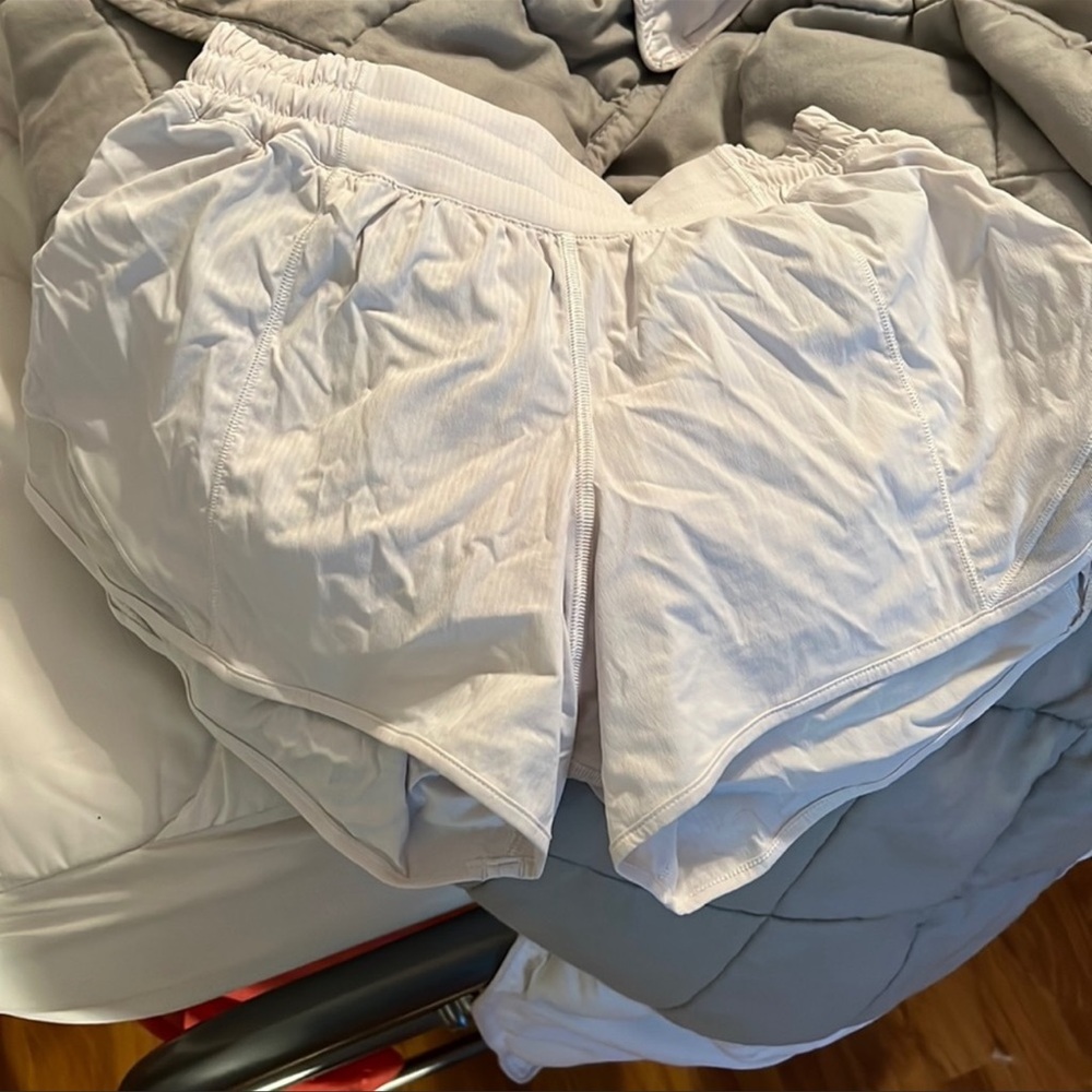 White lululemon shorts
